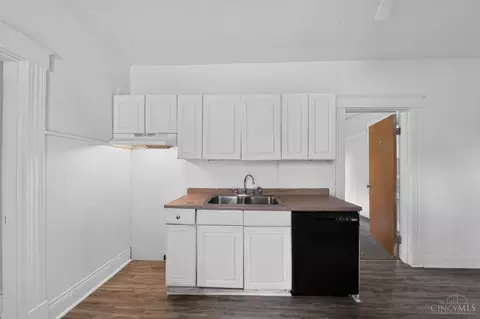 Kitchen - 4311 Normandy Ave, Cincinnati, OH 45227 photo 1 of 1