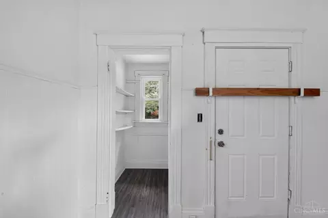Entry Way - 4311 Normandy Ave, Cincinnati, OH 45227 photo 2 of 2
