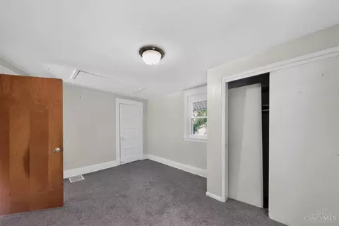 Bedroom - 4311 Normandy Ave, Cincinnati, OH 45227 photo 6 of 9