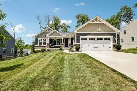 415 Pleasant Ridge Dr, Lebanon, OH 45036