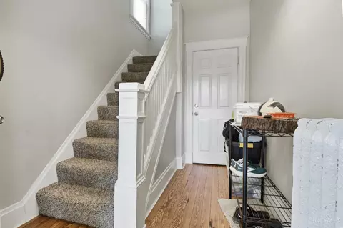 Entry Way - 2786 Markbreit Ave, Cincinnati, OH 45209 photo 1 of 2