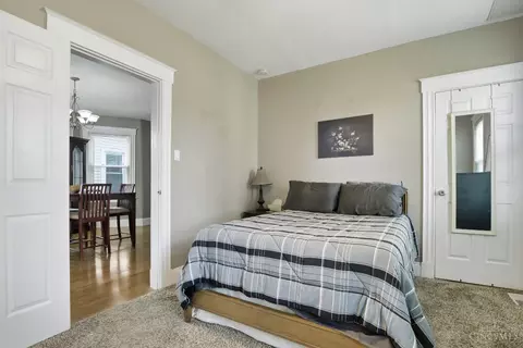 Bedroom - 2786 Markbreit Ave, Cincinnati, OH 45209 photo 3 of 5