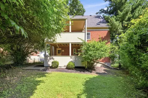 Exterior - 6239 Crestview Pl, Cincinnati, OH 45230 photo 5 of 10
