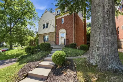 Exterior - 6239 Crestview Pl, Cincinnati, OH 45230 photo 3 of 10