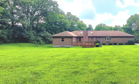 5790 Squirrelsnest Ln, Colerain Twp, OH 45252
