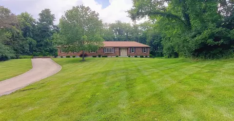 5790 Squirrelsnest Ln, Colerain Twp, OH 45252