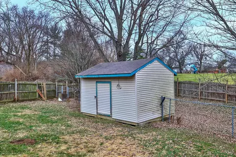 Exterior - 11835 Wincanton Dr, Cincinnati, OH 45231 photo 9 of 9
