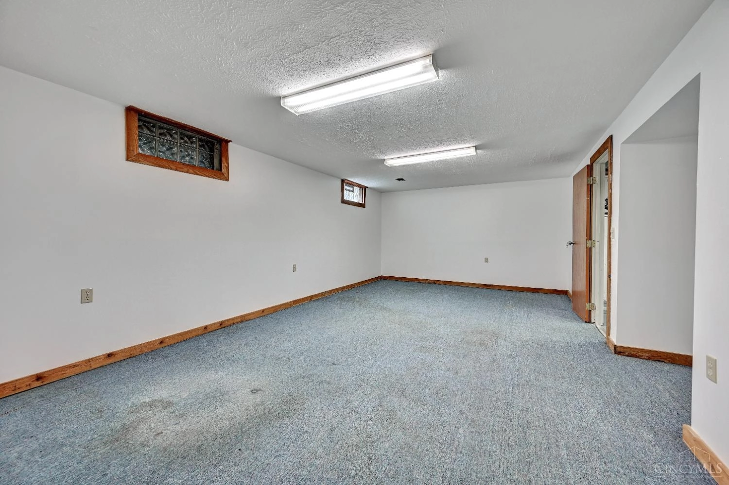 1063 Newcastle Dr, Cincinnati, OH 45231 photo 20