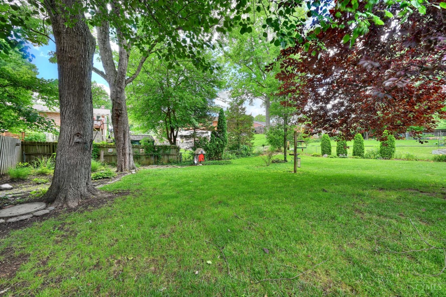 1063 Newcastle Dr, Cincinnati, OH 45231 photo 28