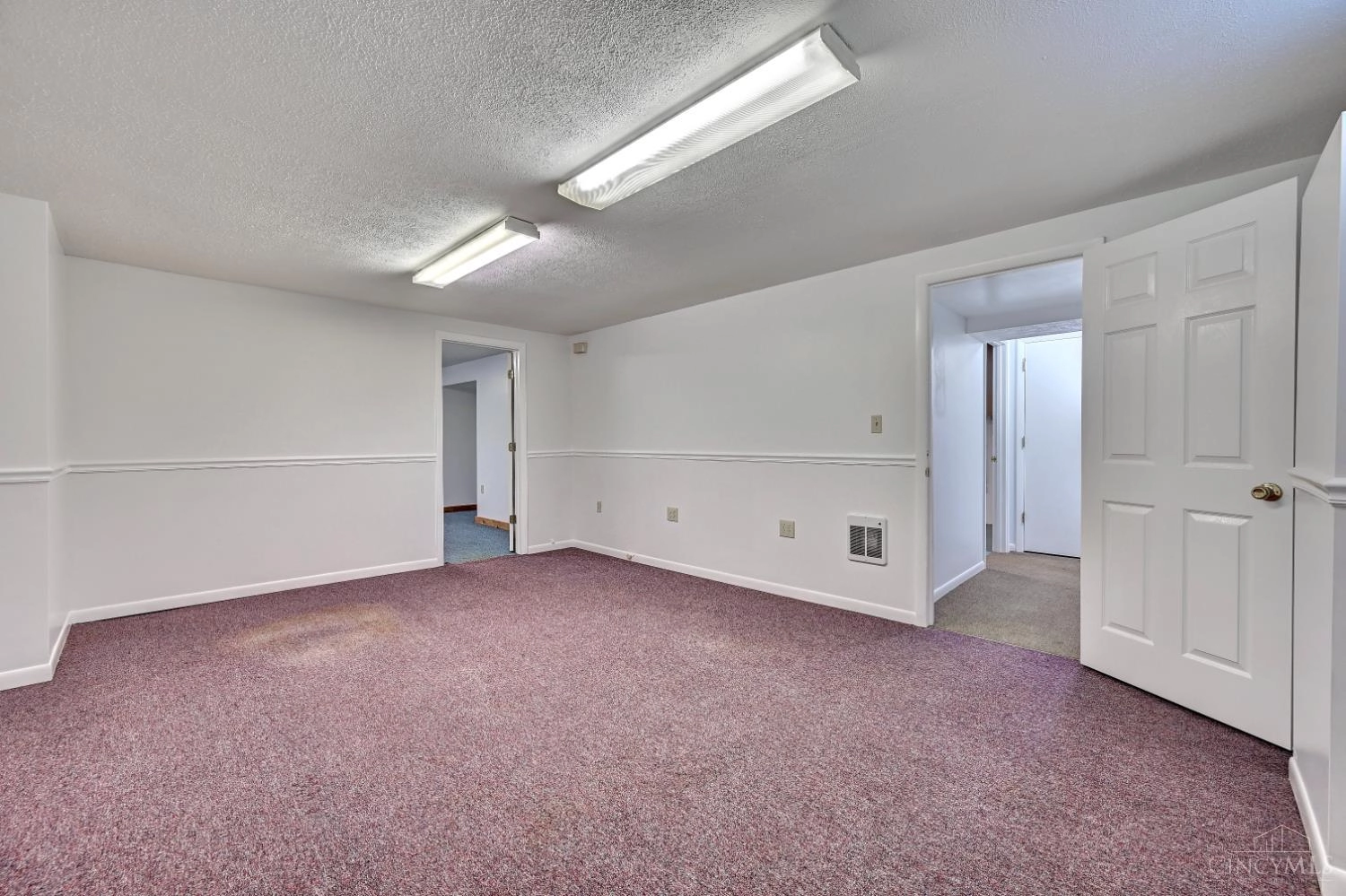 1063 Newcastle Dr, Cincinnati, OH 45231 photo 18