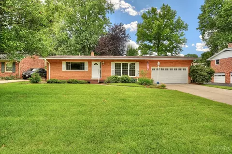 1063 Newcastle Dr, Cincinnati, OH 45231 photo 2