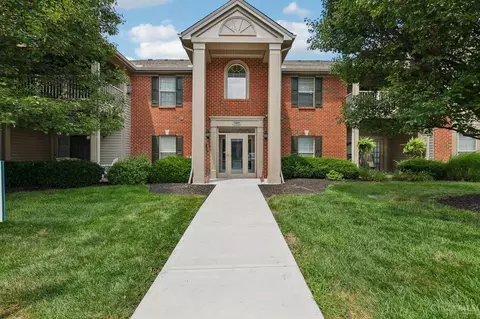 7991 Pinnacle Point Dr, West Chester, OH 45069