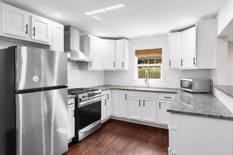 Kitchen - 6923 Buckingham Pl, Cincinnati, OH 45227 photo 1 of 3