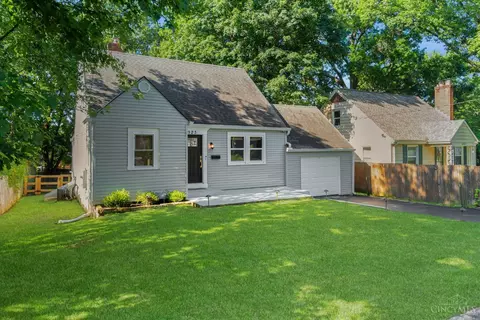 Exterior - 6923 Buckingham Pl, Cincinnati, OH 45227 photo 3 of 17