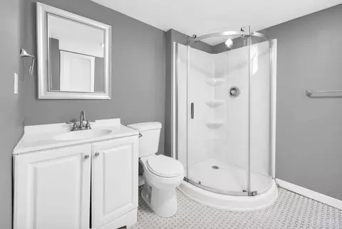 Bath - 6923 Buckingham Pl, Cincinnati, OH 45227 photo 13 of 13