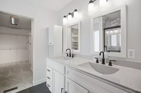 Bath - 7258 Galbraith Rd, Cincinnati, OH 45243 photo 4 of 6