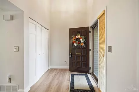 Entry Way - 7258 Galbraith Rd, Cincinnati, OH 45243 photo 1 of 1
