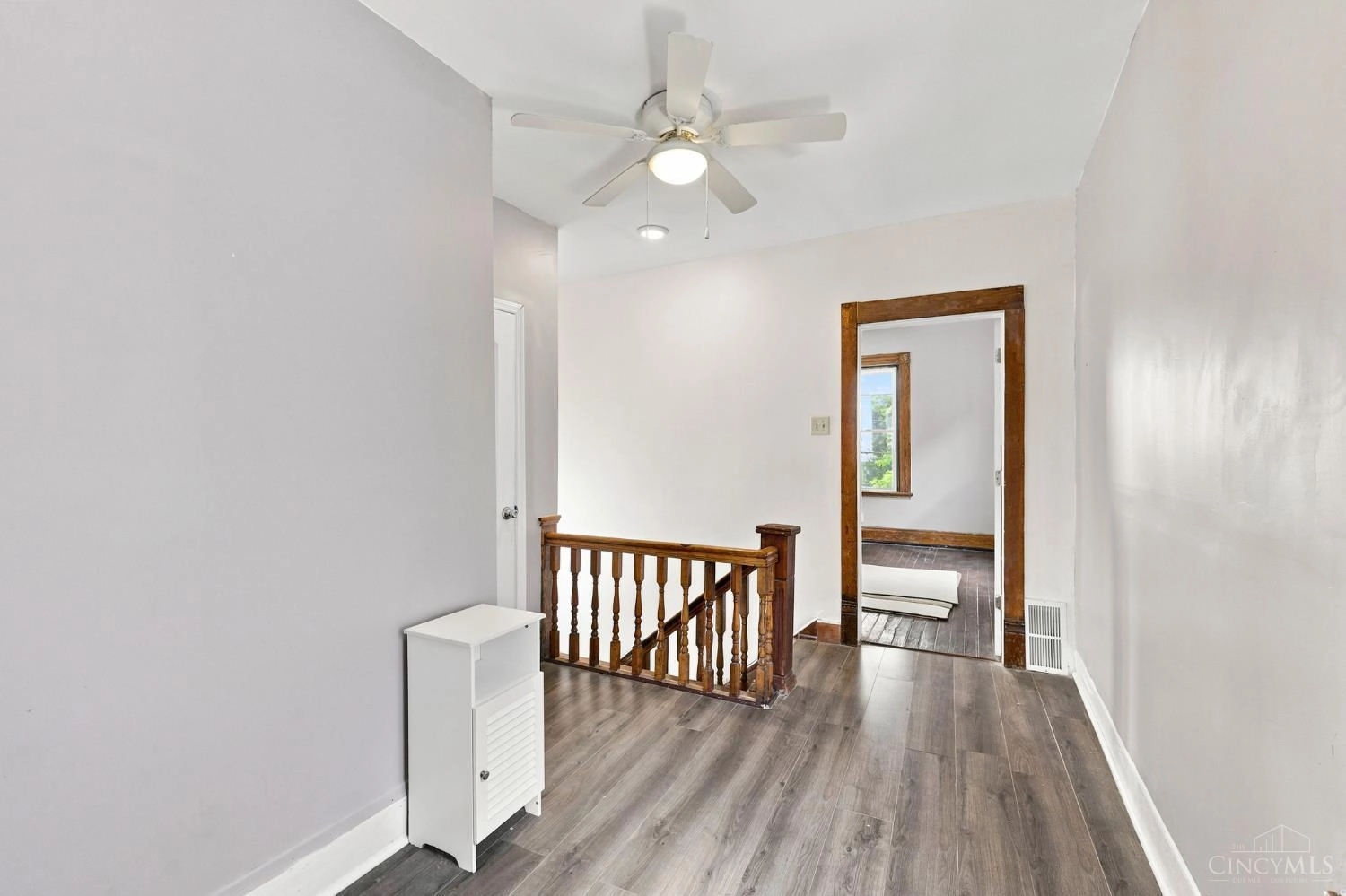 Entry Way - 2530 Hemlock St, Cincinnati, OH 45206 photo 2 of 3