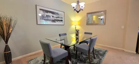 Dining - 1002 Lost Xing, Cincinnati, OH 45231 photo 1 of 2