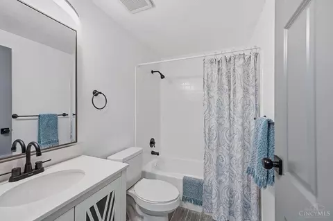 Bath - 491 Halifax Cir, Cincinnati, OH 45244 photo 1 of 3