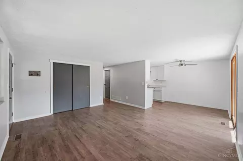 Living - 491 Halifax Cir, Cincinnati, OH 45244 photo 3 of 5