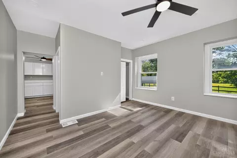 Entry Way - 904 Locust Corner Rd, Cincinnati, OH 45245 photo 1 of 4