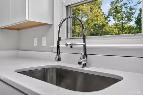 Kitchen - 904 Locust Corner Rd, Cincinnati, OH 45245 photo 4 of 4