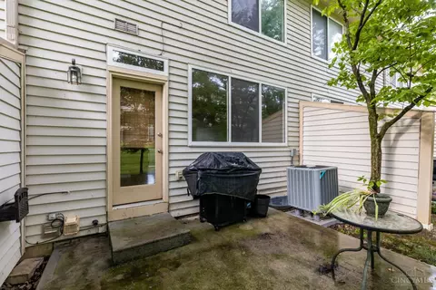 Exterior - 2452 Doeview Ct, Cincinnati, OH 45230 photo 4 of 5