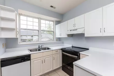 Kitchen - 2452 Doeview Ct, Cincinnati, OH 45230 photo 1 of 3