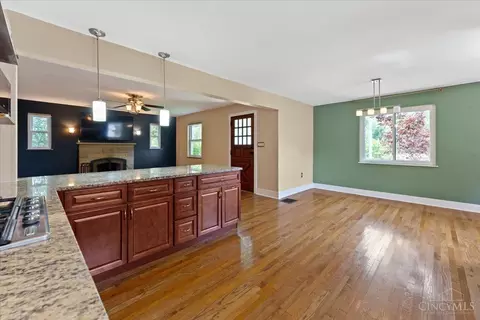 2304 Galbraith Rd, Cincinnati, OH 45237 photo 13