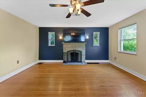 2304 Galbraith Rd, Cincinnati, OH 45237 photo 6