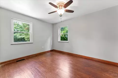 2304 Galbraith Rd, Cincinnati, OH 45237 photo 22