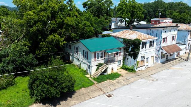 71 Market Pl, Aberdeen, OH 45101