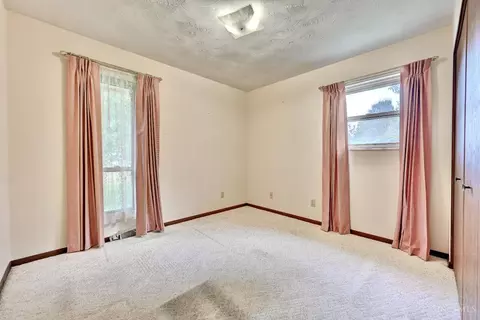 Bedroom - 8043 Dimmick Rd, West Chester, OH 45241 photo 3 of 5