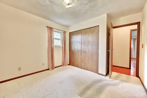 Bedroom - 8043 Dimmick Rd, West Chester, OH 45241 photo 4 of 5