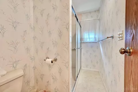 Bath - 8043 Dimmick Rd, West Chester, OH 45241 photo 3 of 3