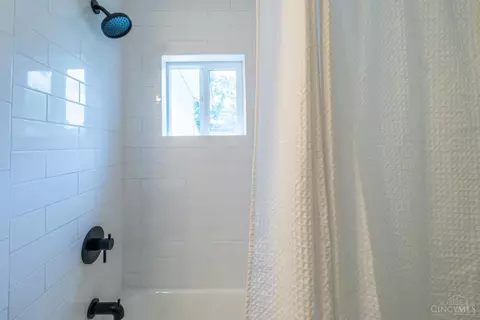 Bath - 1024 Ansel Dr, Kettering, OH 45419 photo 3 of 3