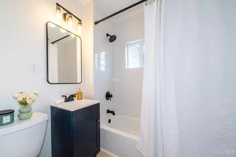 Bath - 1024 Ansel Dr, Kettering, OH 45419 photo 1 of 3