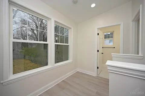 Entry Way - 5748 Bramble Ave, Cincinnati, OH 45227 photo 3 of 4