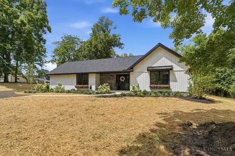 Exterior - 2032 Ford Rd, Morrow, OH 45152 photo 4 of 14