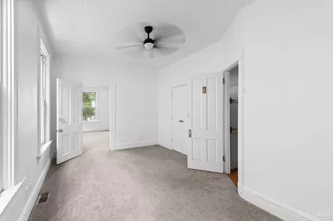 Bedroom - 2224 Victor St, Cincinnati, OH 45219 photo 1 of 7