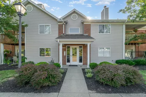 8480 Island Pines Pl, Maineville, OH 45039