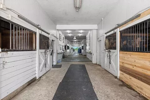 Entry Way - 3187 Centerville Rd, Spring Valley, OH 45370 photo 1 of 6