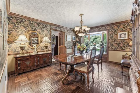 Dining - 436 Heathgate Rd, Cincinnati, OH 45255 photo 1 of 2