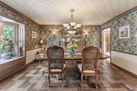 Dining - 436 Heathgate Rd, Cincinnati, OH 45255 photo 2 of 2