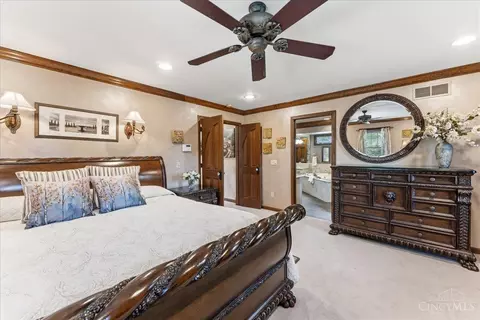 Bedroom - 436 Heathgate Rd, Cincinnati, OH 45255 photo 2 of 8