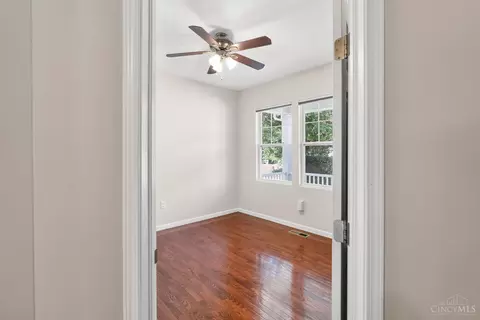 Entry Way - 815 Anson Dr, Cincinnati, OH 45245 photo 8 of 11