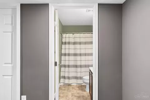 Entry Way - 815 Anson Dr, Cincinnati, OH 45245 photo 11 of 11