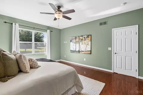 Bedroom - 815 Anson Dr, Cincinnati, OH 45245 photo 5 of 6
