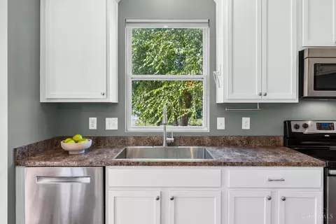 Kitchen - 815 Anson Dr, Cincinnati, OH 45245 photo 5 of 6